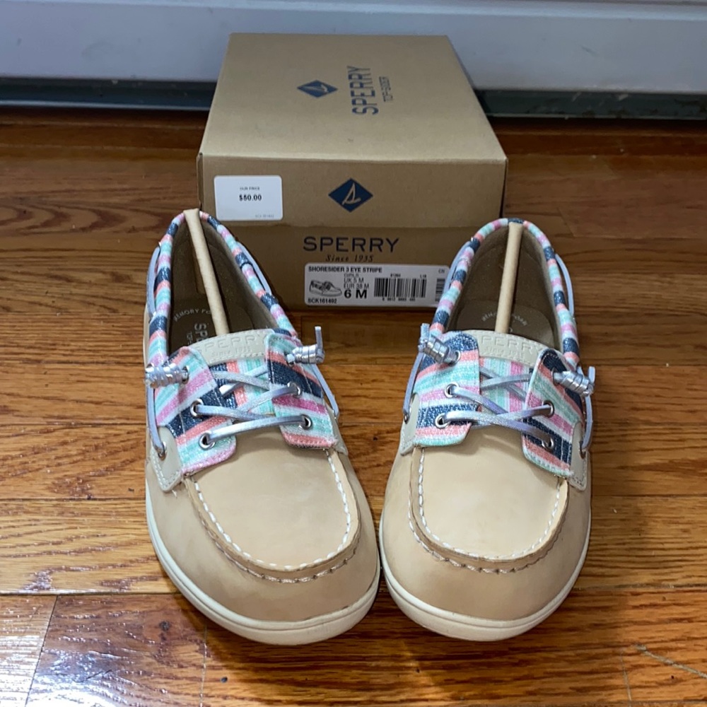 NWB Sperry Boat Shoes Women’s Size 6